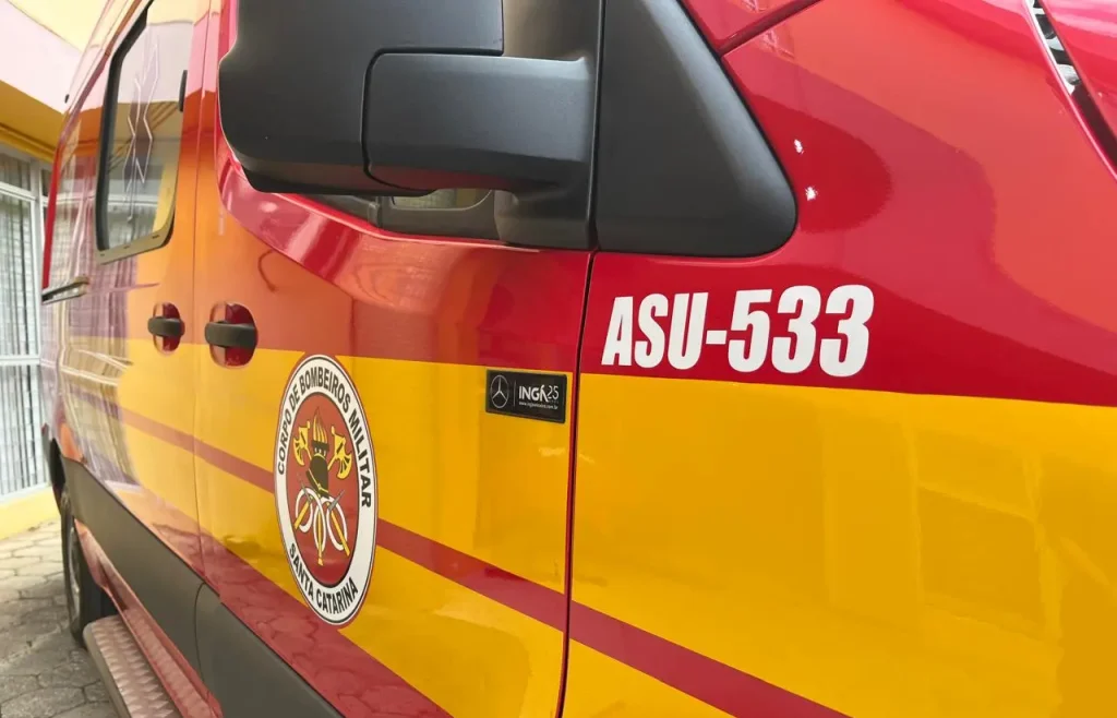 Ciclista sofre ferimentos no rosto após atropelamento na Capital