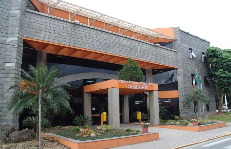 Acordo com o MPSC obriga prefeitura a realizar concurso público
