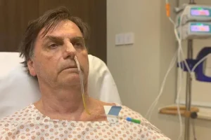 Hospital divulga boletim médico e Bolsonaro segue na UTI