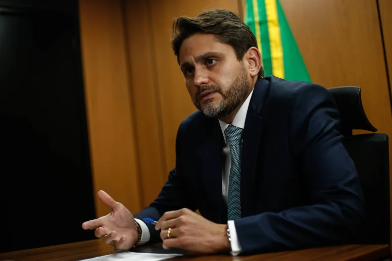 PGR denuncia ministro de Lula por suposto desvio de emendas
