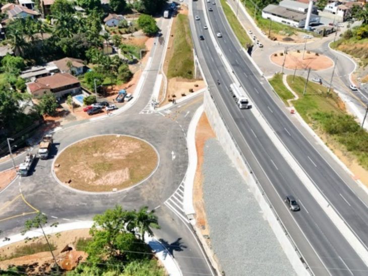 Viaduto milionário da BR-470 é entregue após cerca de um ano