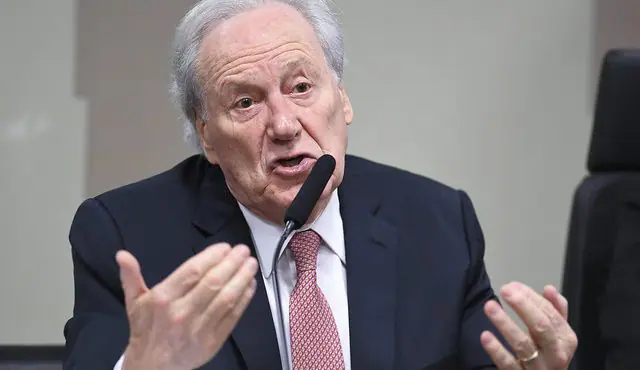 Filho de Lewandowski foi contratado por entidade investigada por fraude no INSS