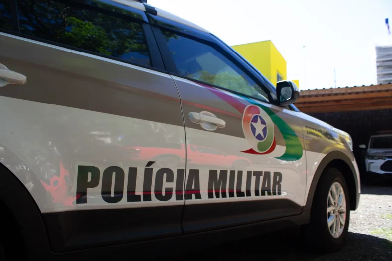Homem é assassinado enquanto confraternizava com amigos em bar