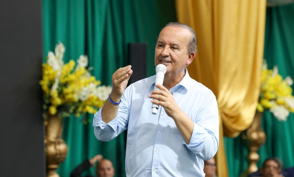 Governador Jorginho Mello participa da abertura dos Gideões