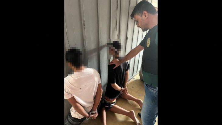 Denúncia anônima desmantela esquema de tráfico e prende foragido da Justiça