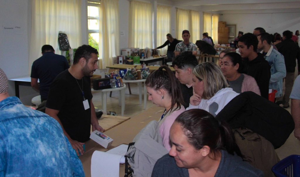 Hospital Azambuja realiza bazar solidário neste sábado com produtos da Receita Federal