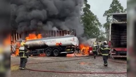 Vídeo: caminhão-tanque com combustível pega fogo em pátio de transportadora