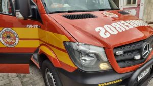 Acidente de trânsito deixa três feridos em Blumenau