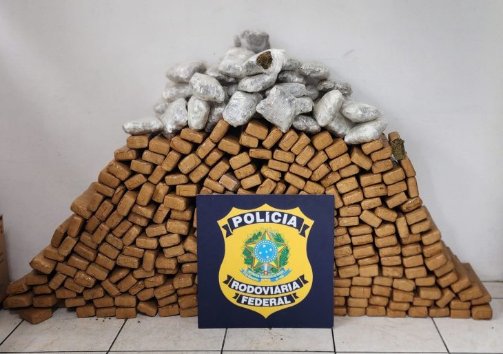 Vídeo: foragido por homicídio é preso com 171 kg de maconha