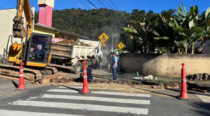 Blumenau amplia rede de abastecimento de água; veja trecho das obras