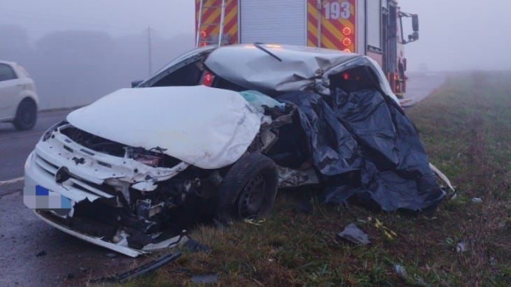 Adolescente e idosa morrem em grave acidente na BR-470