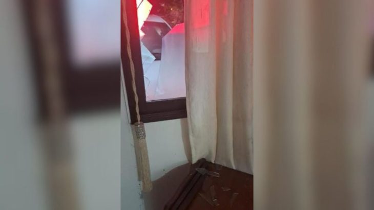Homem invade casa da ex e agride casal após descumprir medida protetiva