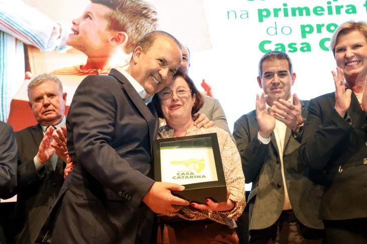 Governo anuncia o Casa Catarina; Lula em SC