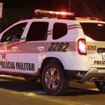 Detento foge de presídio, furta moto e acaba baleado pela PM