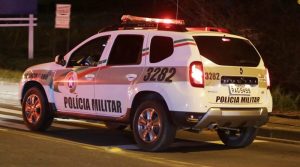 Detento foge de presídio, furta moto e acaba baleado pela PM