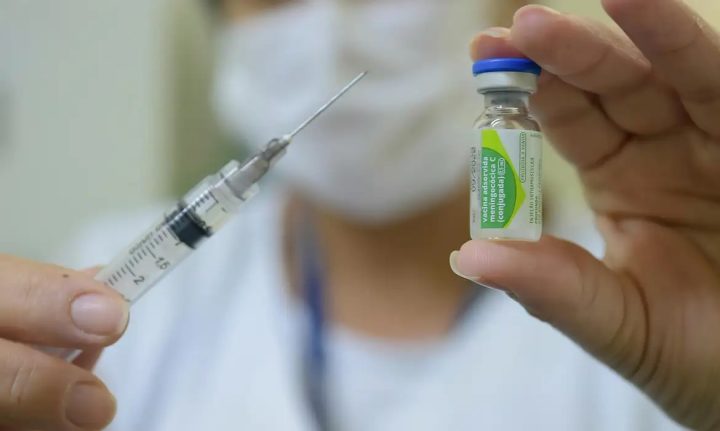 Saúde alerta para necessidade de vacinação contra a meningite