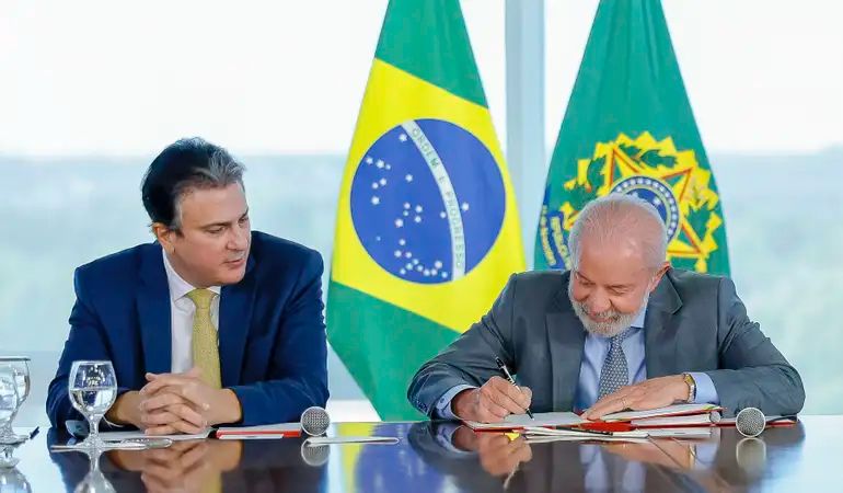Governo Lula proíbe EAD para Enfermagem, Medicina e Direito