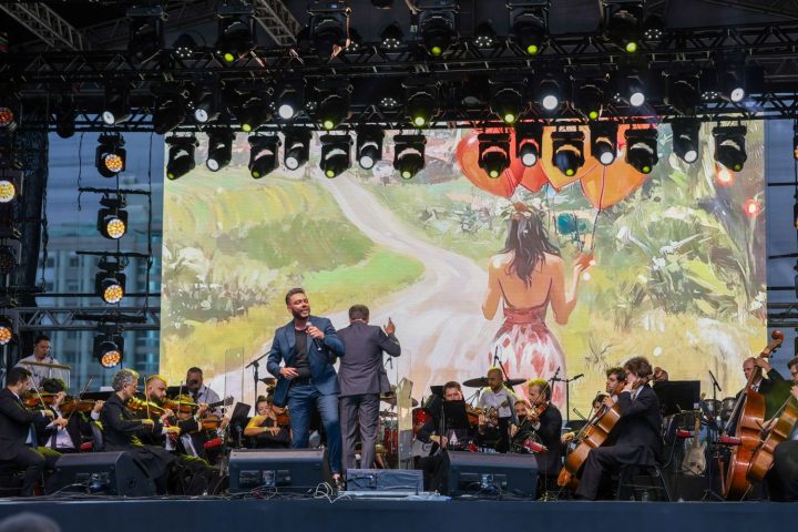 Vencedor do SC Canta 2024 se apresenta com a Camerata Florianópolis