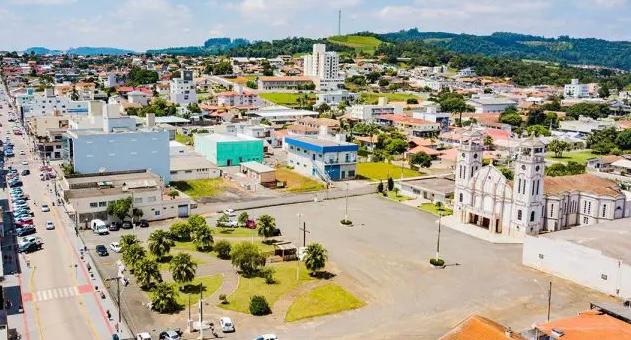 Crime eleitoral leva Justiça a cassar mandato de prefeito e vice