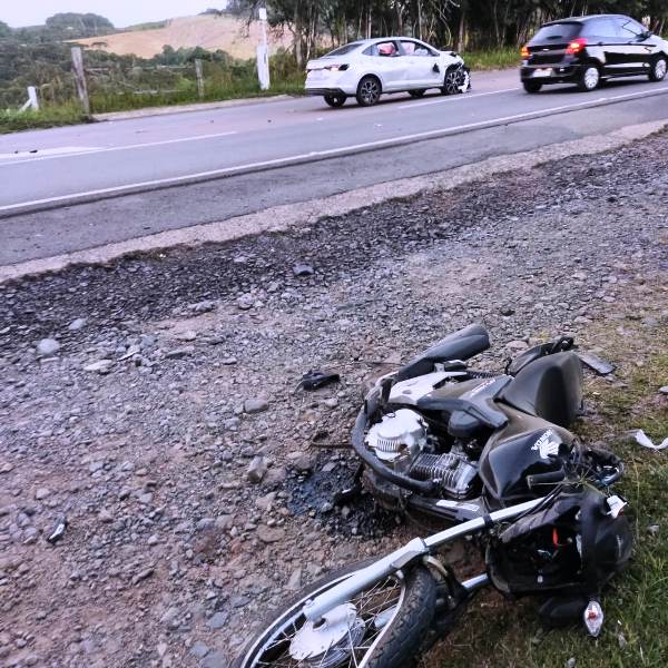 Motociclista de 77 anos morre em acidente na SC-418