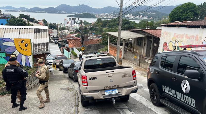 Polícia ocupa o Horácio atrás de traficantes que abordaram delegado