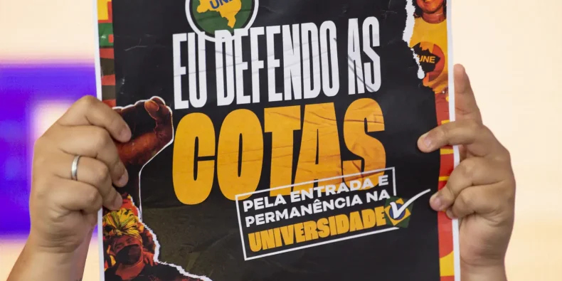 Senado aprova projeto que aumenta para 30% vagas com cotas em concurso