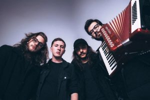Banda Cambirela apresenta shows acústicos na Grande Florianópolis