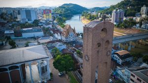 Blumenau altera trânsito devido ao feriado e eventos; confira mudanças