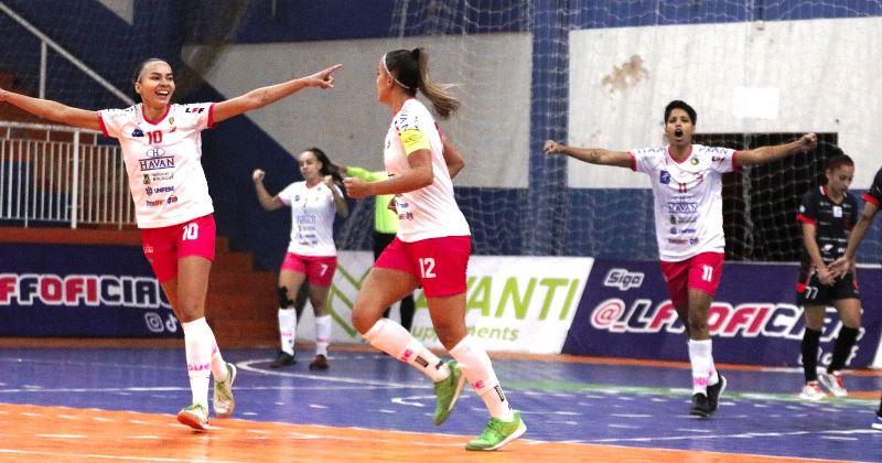 Barateiro Havan Futsal vence a ADTB pela Liga Feminina de Futsal