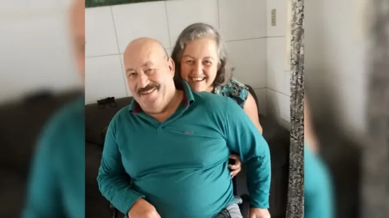 Casal de idosos morre após carro cair da ponte no Sul do estado