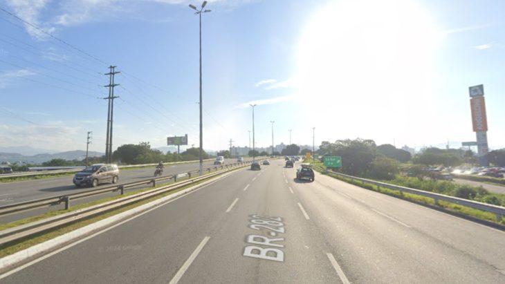 Motociclista morre em acidente com ônibus na BR-282