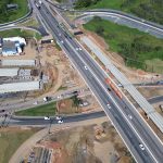 Trevo da Antônio Heil com a BR-101 tem obras próximas de 80% concluídas