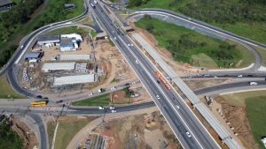 Trevo da Antônio Heil com a BR-101 tem obras próximas de 80% concluídas