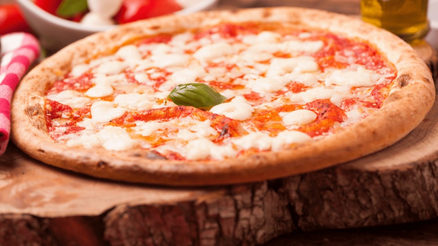 Menino de 11 anos tenta pagar pizza com Pix falso em Santa Catarina