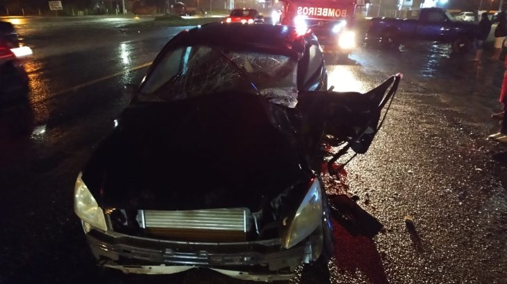Acidente grave na BR-280 deixa vítima presa às ferragens