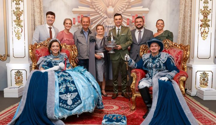 Governador prestigia tradicional Festa do Divino; confira a cidade