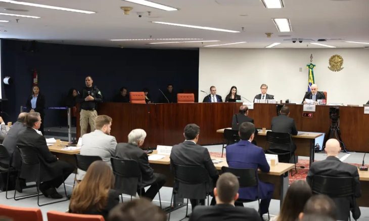 Assista ao vivo o 2º dia de interrogatórios sobre a trama golpista