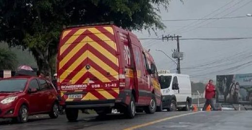 Jovem que conduzia bicicleta elétrica morre em grave acidente