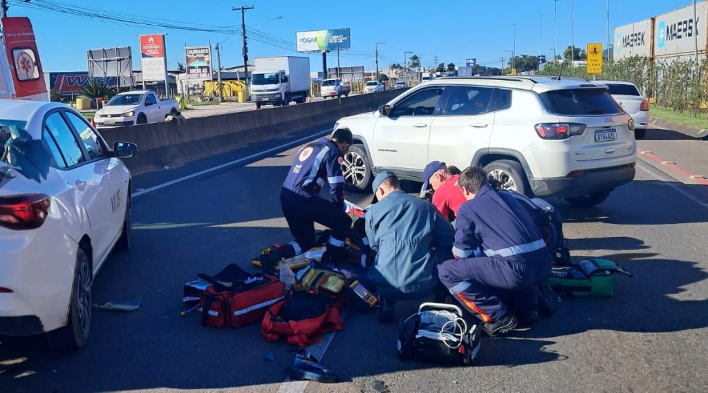 Motociclista morre em grave acidente na Rodovia Antônio Heil