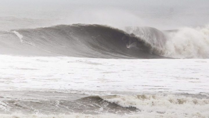 Ciclone extratropical deixa SC sob alerta de temporais e rajadas de vento