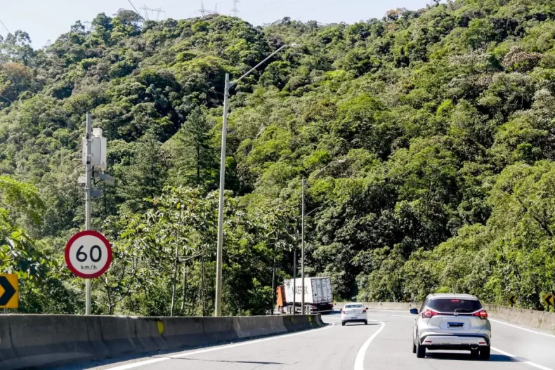 SC instala 321 faixas de radares e amplia fiscalização nas rodovias