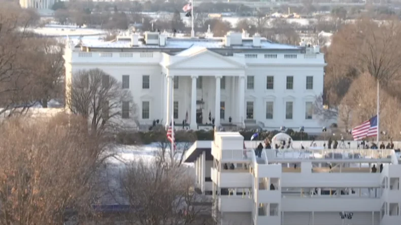Lula se reúne com Trump na Casa Branca e busca destravar acordos