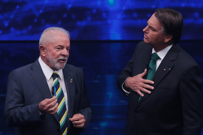 Lula perderia para Bolsonaro no 1º e 2º turnos; conforme aponta pesquisa