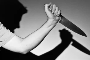 Briga de bar acaba com jovem esfaqueado em Brusque