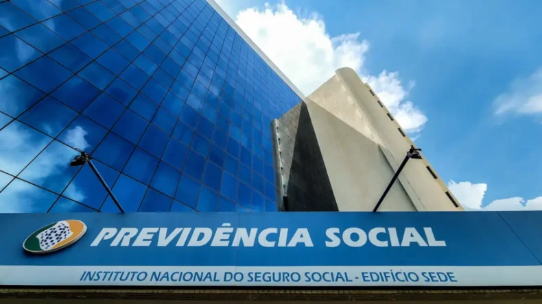 Justiça bloqueia R$ 23,8 milhões de investigados por fraudes no INSS