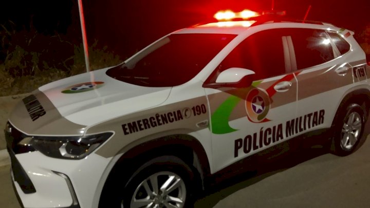 Homem é baleado e suspeitos seguem foragidos no Médio Vale