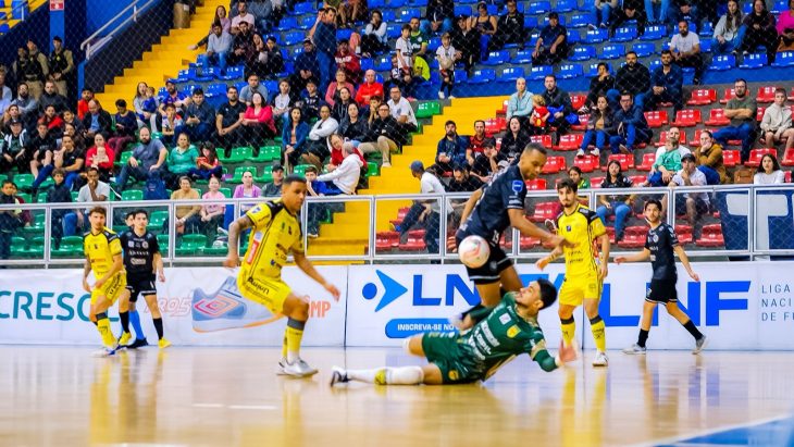 Jaraguá Futsal ganha fora de casa e emenda quarta vitória na Liga Nacional