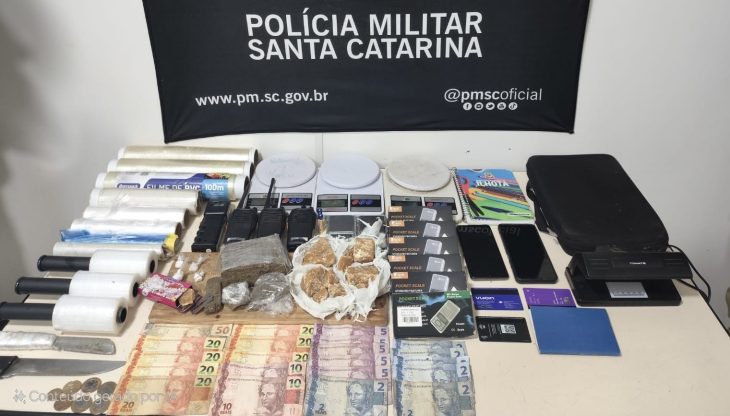 Operação da PM prende quatro pessoas por tráfico de drogas
