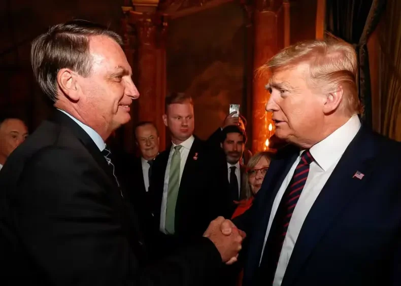 Donald Trump anuncia tarifa de 50% sobre produtos do Brasil