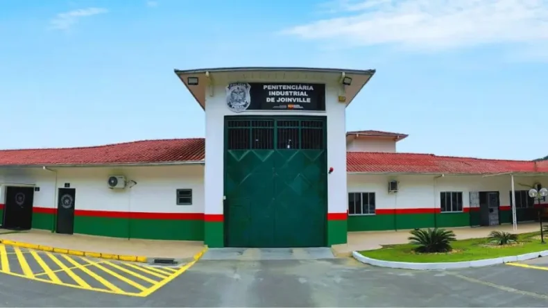 Mais de 80 presos podem ser soltos por superlotação em Joinville